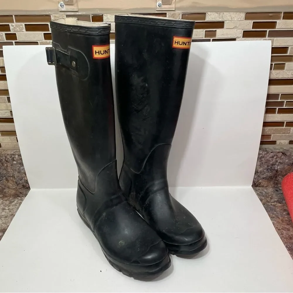 Hunter Black Classic Tall Rain Boots